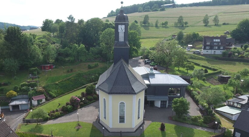 Arbeitstag rund um die Johanneskirche und das Gemeindezentrum